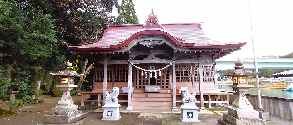 立磐神社社殿