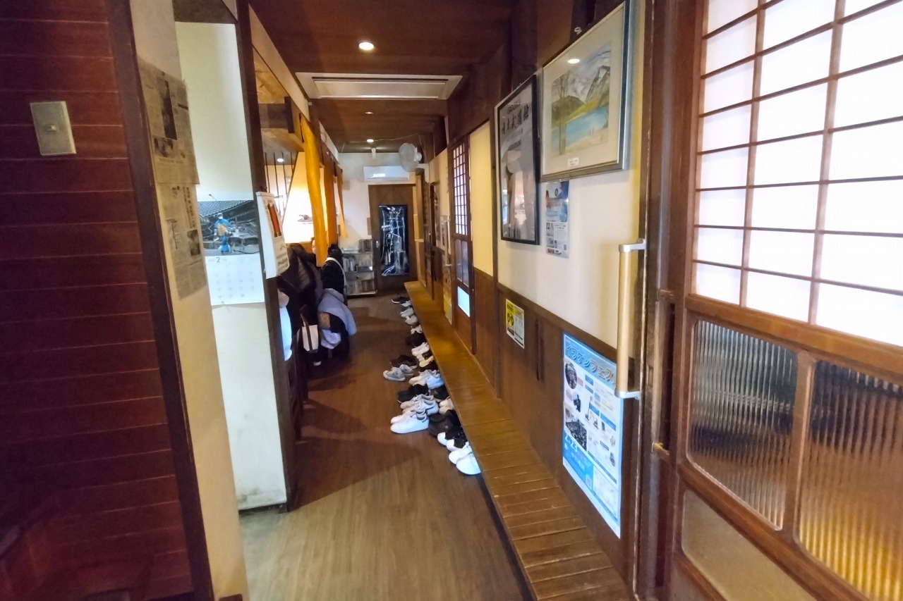お店の内観